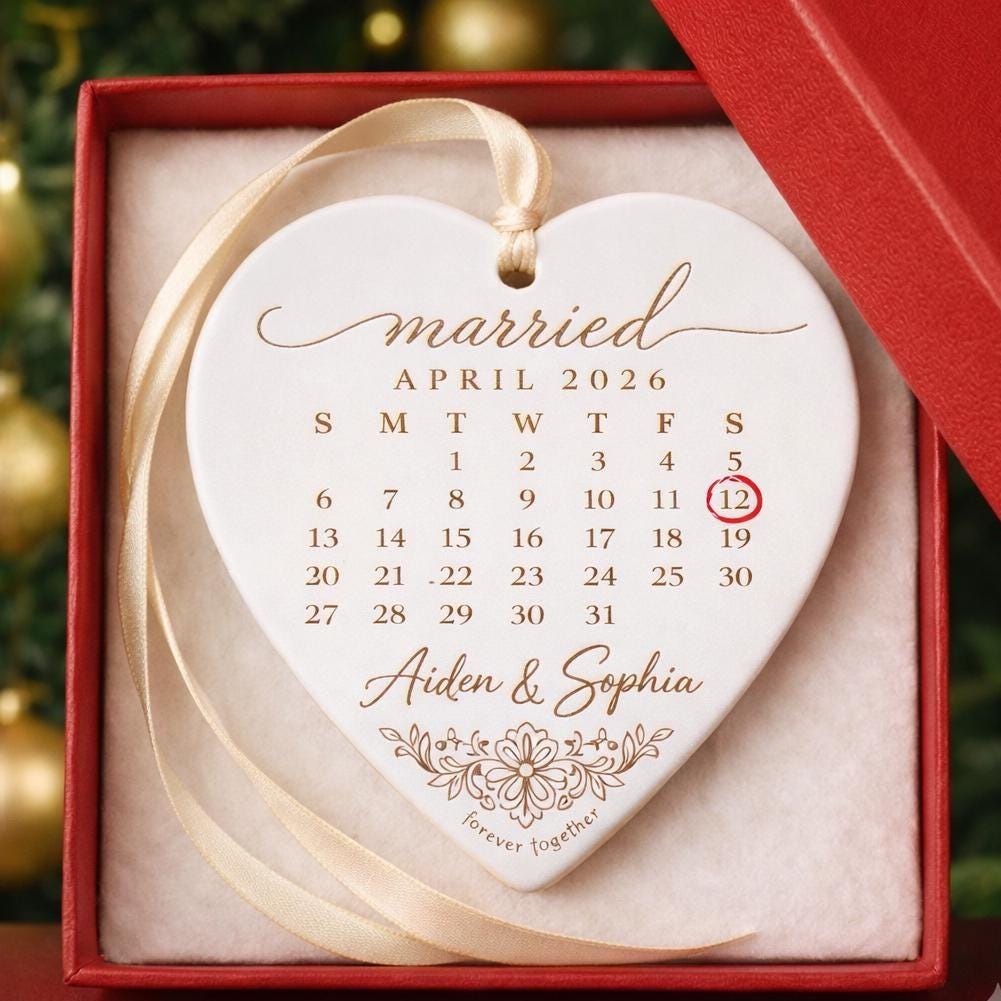Personalized Wedding Ornament, Custom Heart Calendar Ornament, Married Date Keepsake, Anniversary Gift for Couple,Bridal Shower Gift